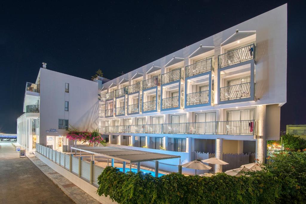 Alia Beach Hotel - מלון בחרסוניסוס