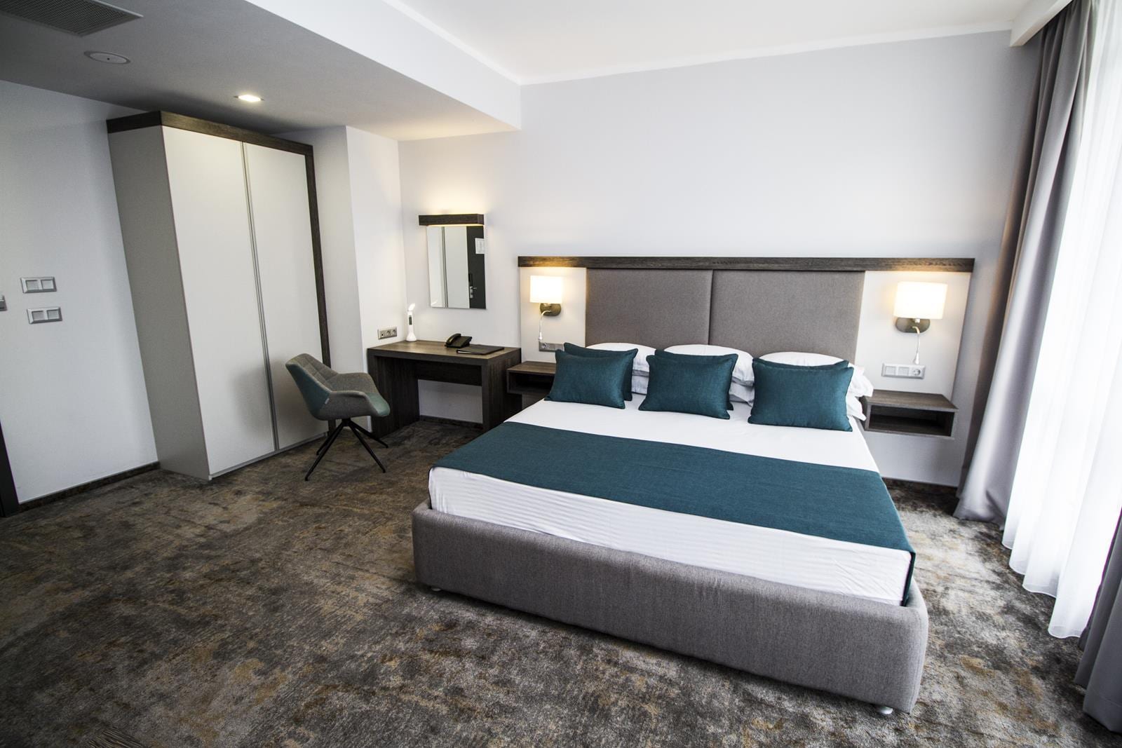 Best Western PLUS Premium Inn