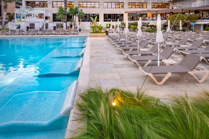 GHT Oasis Park & SPA