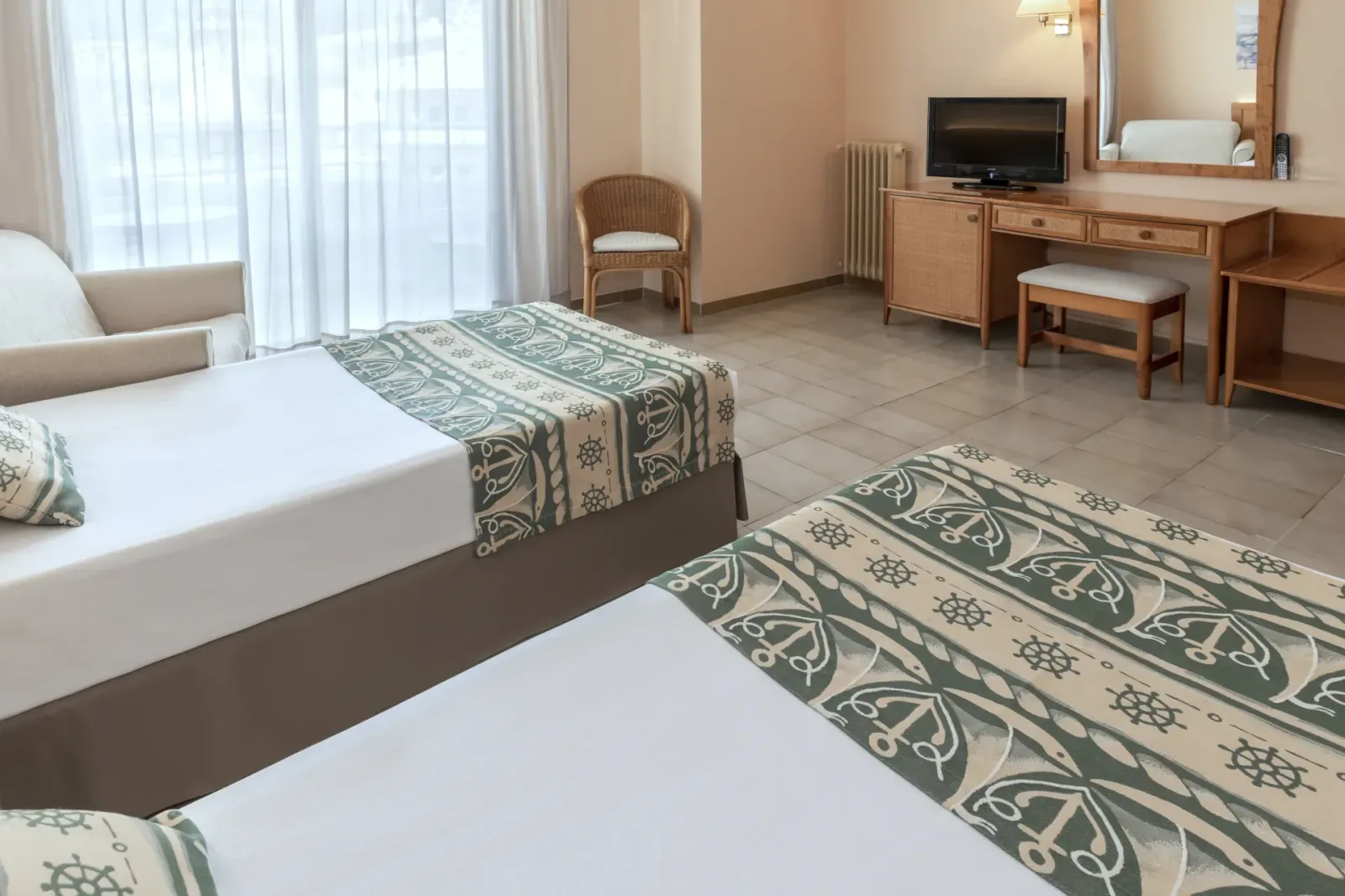 GHT Oasis Park & SPA
