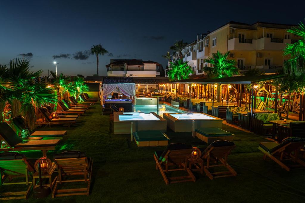 Philoxenia Hotel - מלון במאליה - כרתים לחופשת נוער
